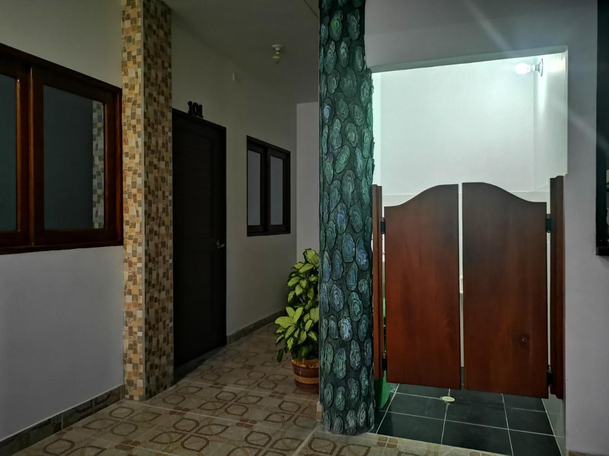 Hotel Paraiso Plaza Puerto Triunfo Exterior foto